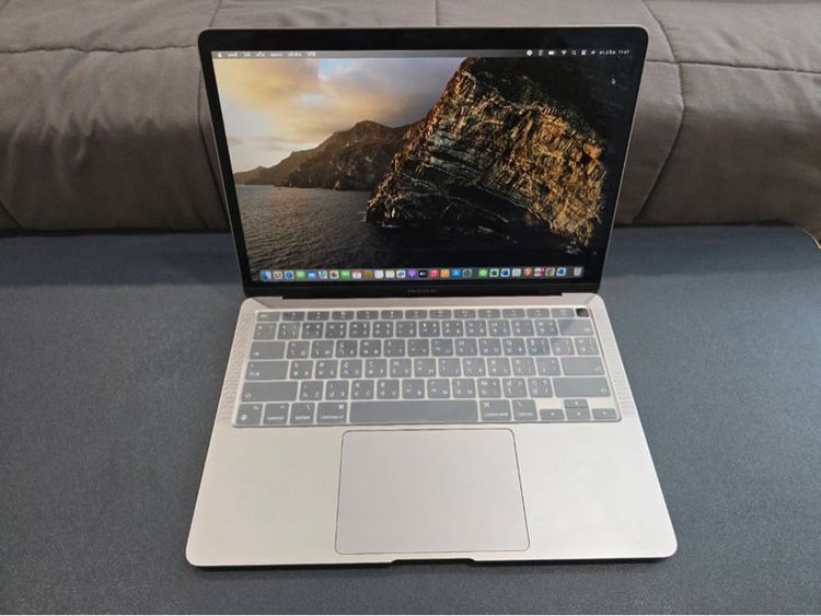 MacBook Air 13-inch 256 GB