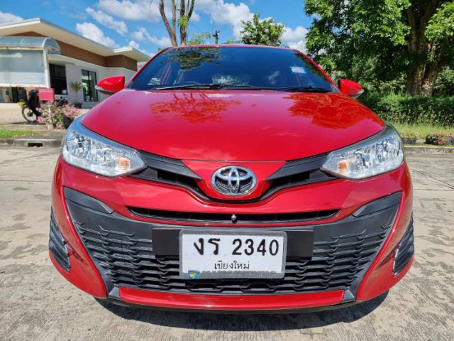 Toyota Yaris 2019 1.2 E Sedan เบนซิน ไม่ติดแก๊ส เกียร์อัตโนมัติ แดง รูปที่ 4