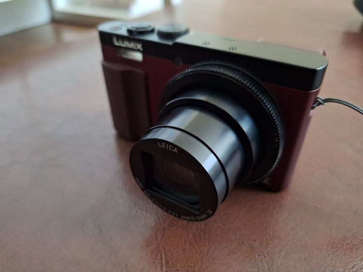 กล้องคอมแพค ไม่กันน้ำ Panasonic Lumix DMC-TZ70 Leica Lens and Wi-fi