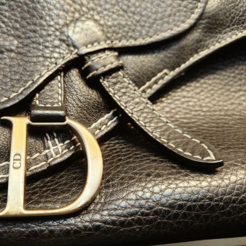 Dior หนังแท้ หญิง ขายกระเป๋าดิออร์แท้ สีดำสภาพสวย 