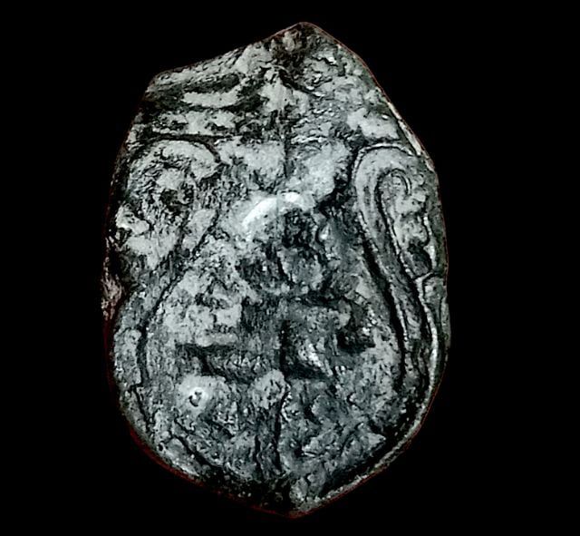 เหรียญเสมาพิมพ์พระนอน หลวงพ่อโต วัดวิหารทอง ปี 2460 (หลวงปู่ศุข วัดปากคลองมะขามเฒ่า ร่วมปลุกเสก)