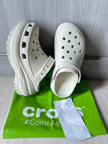 รองเท้า Crocs mega crush Size M7 W9