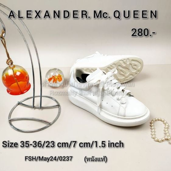 รองเท้าผ้าใบ Alexander McQueen มือสอง