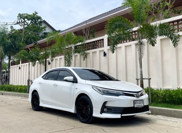 Toyota Altis 2018 1.8 Esport Sedan เบนซิน ไม่ติดแก๊ส เกียร์อัตโนมัติ ขาว รูปที่ 2