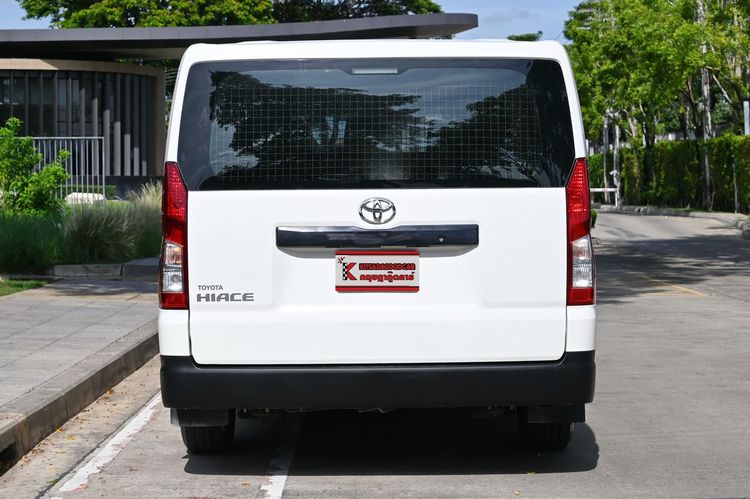 Toyota Commuter 2020 2.8 Van ดีเซล เกียร์ธรรมดา ขาว รูปที่ 4