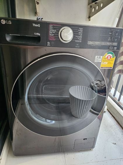 LG เครื่องซักผ้าอบผ้า เครื่องซักผ้า 13 กก. อบ 8 กก.