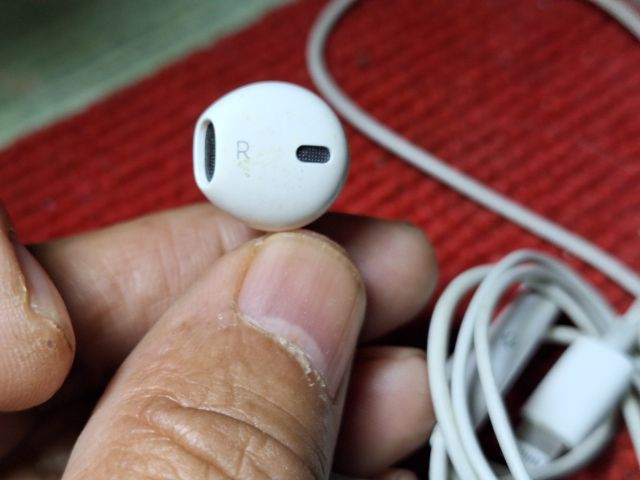 Apple หูฟัง iPhone ของแท้