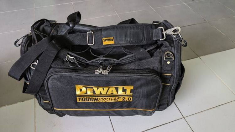 อุปกรณ์เครื่องมือช่าง กระเป๋าเครื่องมือ DeWalt DWST83522-1