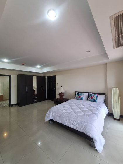 🔥SPASIOUS FULLY FURNISHED ONE BEDROOM APARTMENT FOR SALE 🔥  รูปที่ 3