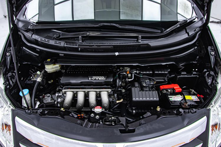 Honda Freed 2013 1.5 SE Utility-car เบนซิน เกียร์อัตโนมัติ น้ำตาล รูปที่ 4