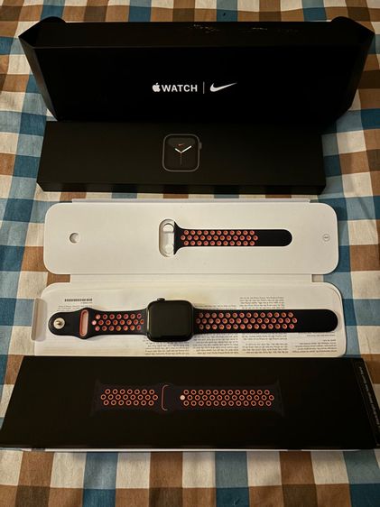 Apple Watch Nike SE 44mm Cellular