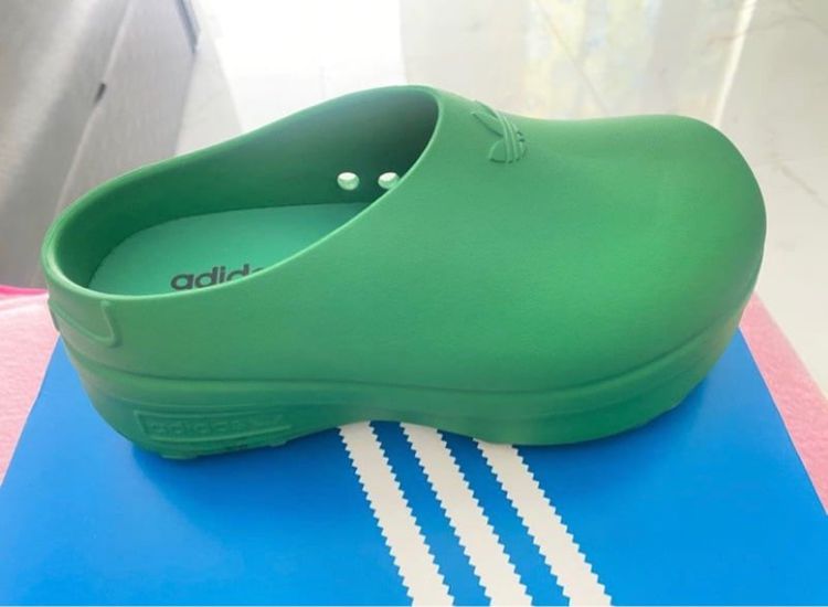 Adidas รองเท้าแตะ อื่นๆ UK 6 | EU 39 1/3 | US 7.5 เขียว รองเท้า