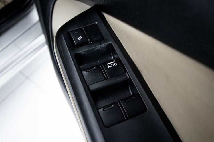 Honda City 2014 1.5 S CNG Sedan เบนซิน เกียร์อัตโนมัติ เทา รูปที่ 4