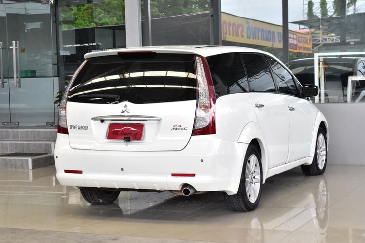 Mitsubishi Space Wagon 2012 2.4 GT Utility-car เบนซิน ไม่ติดแก๊ส เกียร์อัตโนมัติ ขาว รูปที่ 2