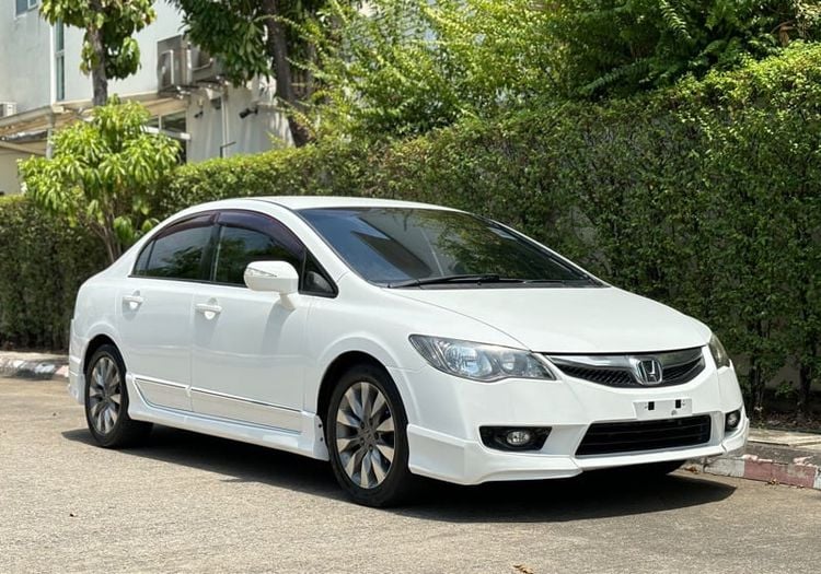 Honda Civic 2011 1.8 E i-VTEC Sedan เบนซิน ไม่ติดแก๊ส เกียร์อัตโนมัติ ขาว