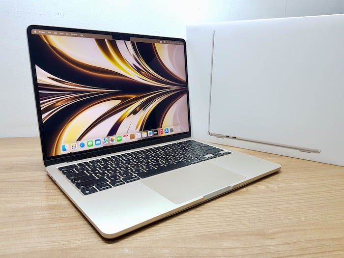 Apple Macbook Air แมค โอเอส 8 กิกะไบต์ อื่นๆ ใช่ MacbookAir (Retina13-inch, 2022) M2 8-Core CPU 8-Core GPU SSD 256Gb Ram 8Gb สี Starlight สวย น่าใช้ ประกันยาวข้ามปี