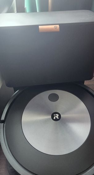 Roomba J7+ (J755) - Robotic Vacuum Cleaner - iRobot