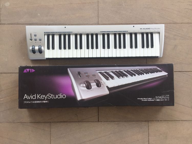 อื่นๆ คีย์บอร์ดมาตรฐาน M-Audio Avid Keystudio 49-Key MIDI Keyboard