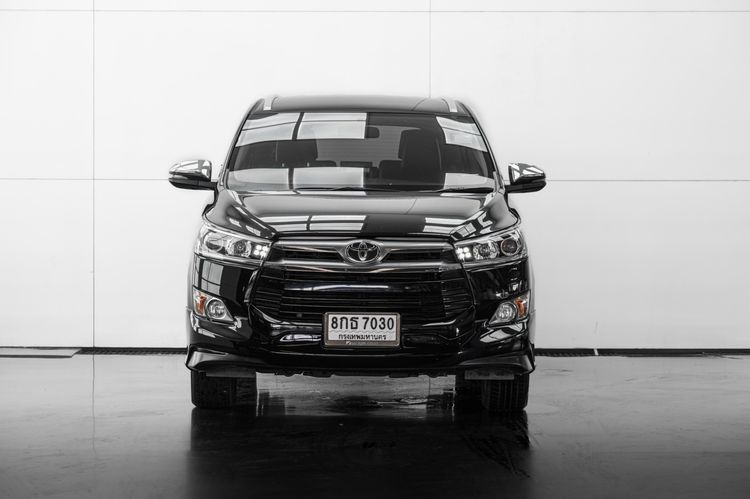Toyota Innova 2018 2.8 Crysta V Utility-car เบนซิน ไม่ติดแก๊ส เกียร์อัตโนมัติ ดำ รูปที่ 4