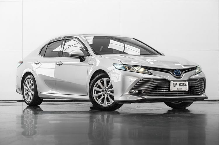 Toyota Camry 2019 2.5 HV Premium Sedan ไฮบริด ไม่ติดแก๊ส เกียร์อัตโนมัติ ขาว รูปที่ 3