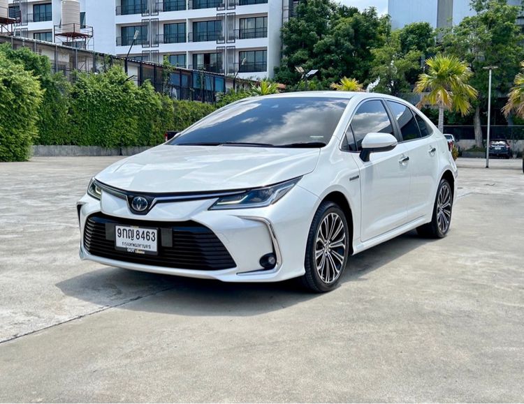 Toyota Altis 2019 1.8 Hybrid High Sedan เบนซิน เกียร์อัตโนมัติ ขาว