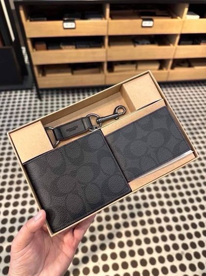 Coach Boxed 3 In 1 Wallet Gift Set In Signature