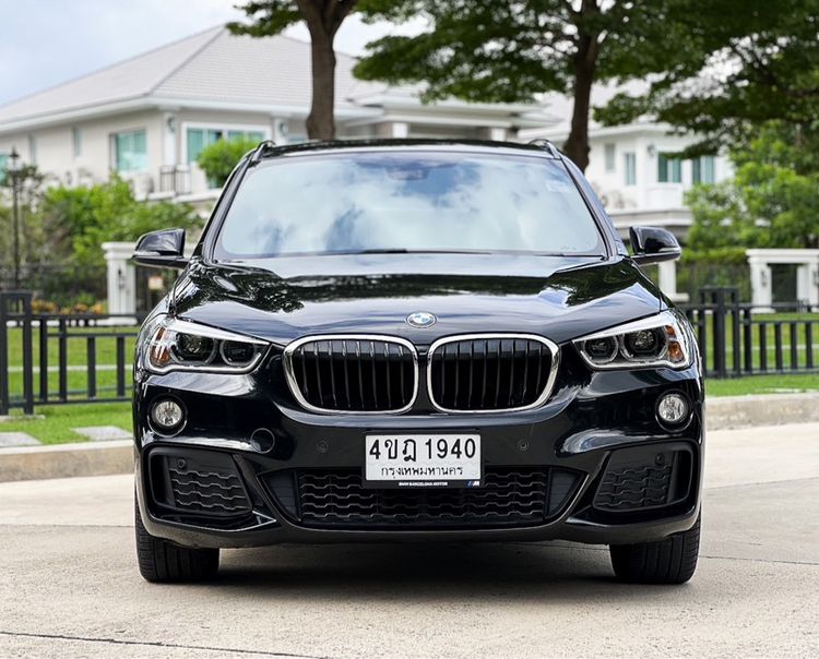 BMW X1 2018 2.0 sDrive20d Utility-car ดีเซล ไม่ติดแก๊ส เกียร์อัตโนมัติ ดำ รูปที่ 2