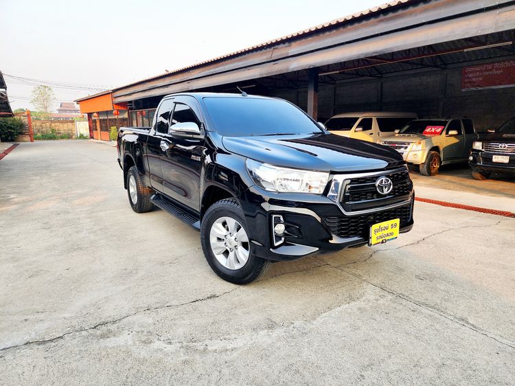 Toyota Hilux Revo 2018 2.4 J Plus Prerunner Pickup ดีเซล ไม่ติดแก๊ส เกียร์ธรรมดา ดำ