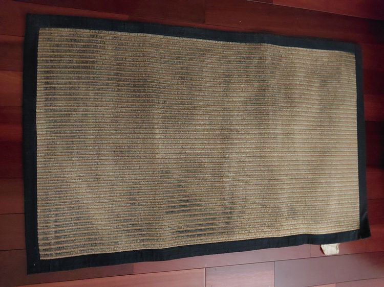  พรมยี่ห้อ habitat ขนาด 90 cm x 150 cm Made in Spain Carpet Paper Rug