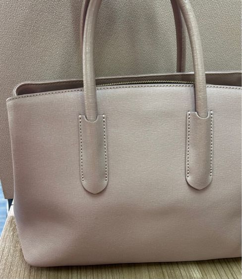 กระเป๋าถือ แบรนด์ FURLA สีนู้ด รูปที่ 2