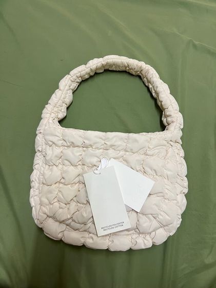 โพลีเอสเตอร์ ขาว cos mini quilted bag มือสอง 