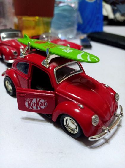 รถของเล่น KitKat car