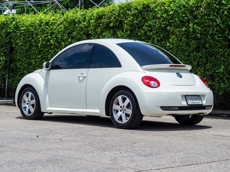 Volkswagen Beetle 2009 2.0 Sedan เบนซิน ไม่ติดแก๊ส เกียร์อัตโนมัติ ขาว รูปที่ 3
