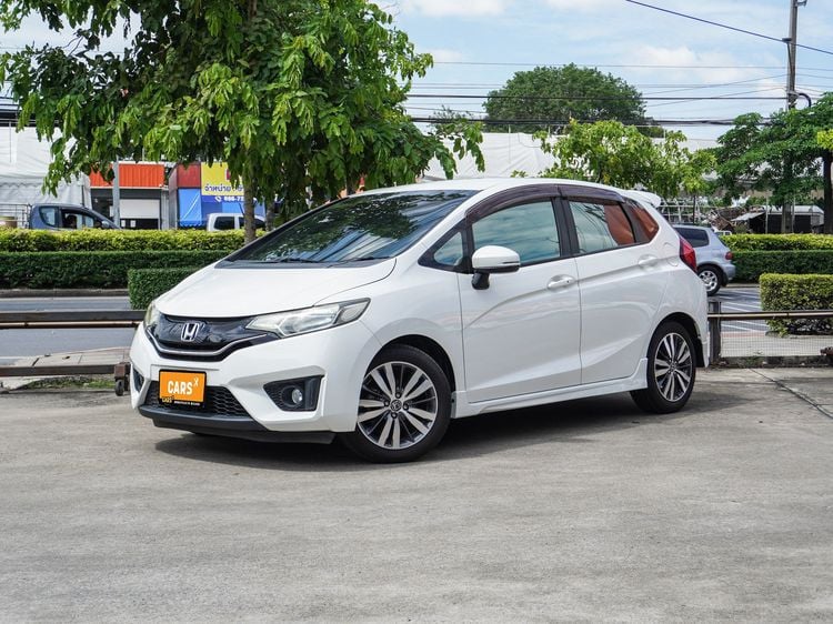 Honda Jazz 2015 1.5 SV Sedan เบนซิน ไม่ติดแก๊ส เกียร์อัตโนมัติ ขาว