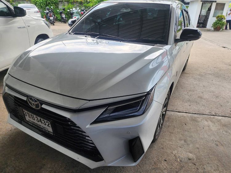 Toyota Yaris ATIV 2023 1.2 Premium Luxury Sedan เบนซิน ไม่ติดแก๊ส เกียร์อัตโนมัติ ขาว