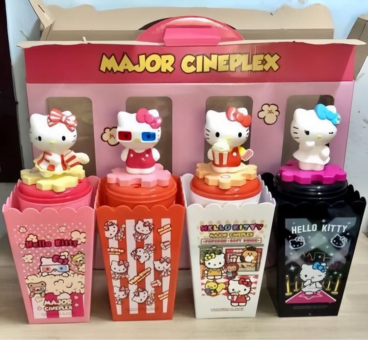 แก้วน้ำ Hello Kitty  ครบเซ็ท  น่ารักน่าสะสมควรเป็นเจ้าของ (Major Cineplex Exclusive collection)