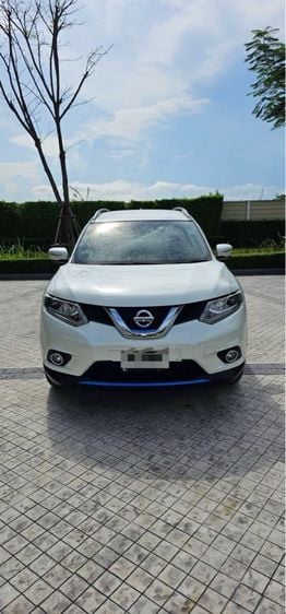 Nissan X-Trail 2015 2.0 V Hybrid 4WD Utility-car ไฮบริด ไม่ติดแก๊ส เกียร์อัตโนมัติ ขาว