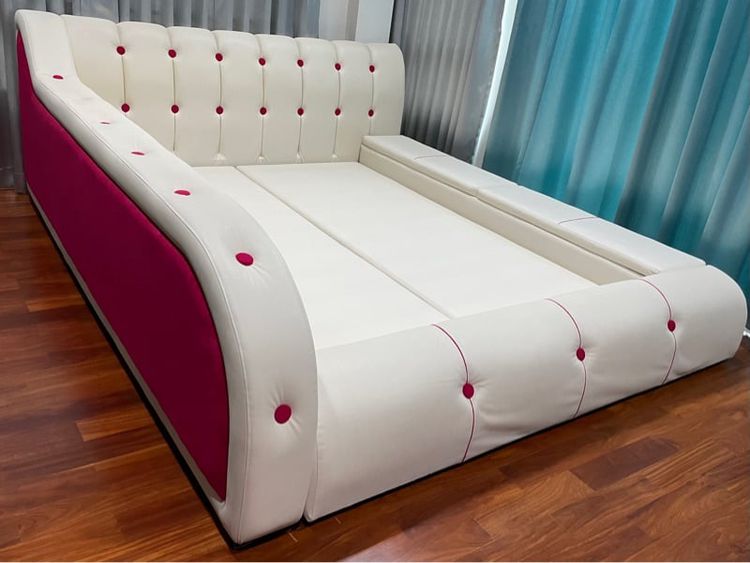 ควีน เตียงขนาด 5 ฟุต พร้อมช่องเก็บของด้านข้าง