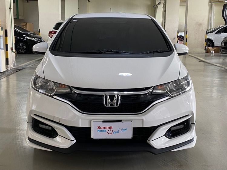 Honda Jazz 2020 1.5 V Plus i-VTEC Sedan เบนซิน ไม่ติดแก๊ส เกียร์อัตโนมัติ ขาว