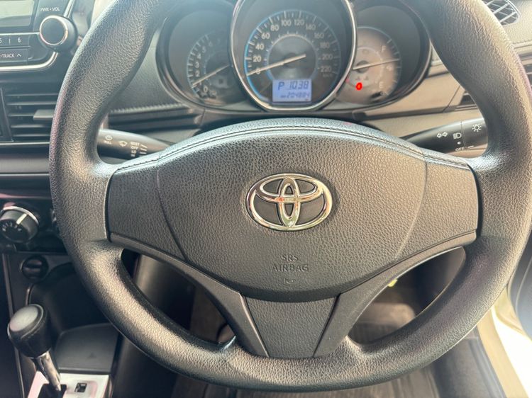 Toyota Vios 2020 1.5 Entry Sedan เบนซิน ไม่ติดแก๊ส เกียร์อัตโนมัติ ขาว รูปที่ 3