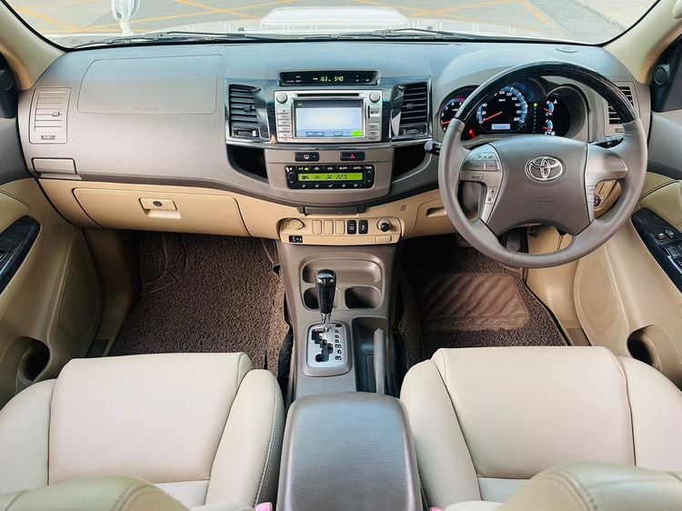 Toyota Fortuner 2013 3.0 V Utility-car ดีเซล ไม่ติดแก๊ส เกียร์อัตโนมัติ ขาว รูปที่ 2