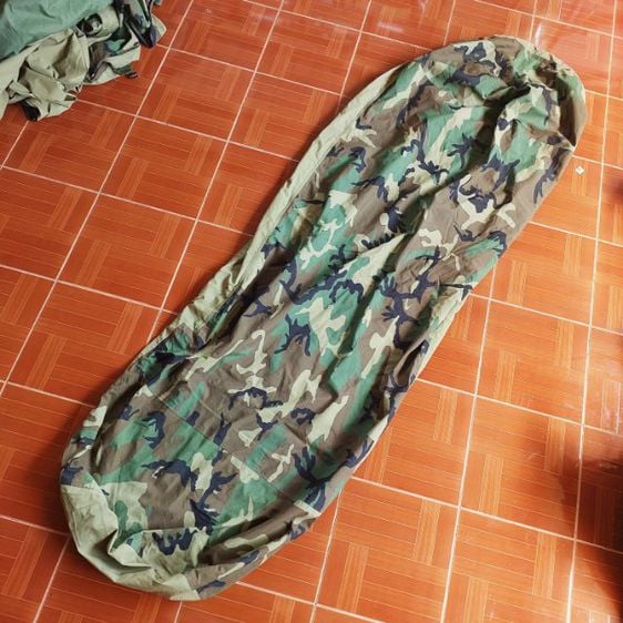 🇺🇲 เปลือกถุงนอนทหารสหรัฐ 90s ปี1995 - USA Military 🇺🇲Made in USA 🇺🇲 งานกองทัพ  U.S.ARMY ปี1995 สวมคลุมถุงนอนกันน้ำกันชื้นเพิ่มความอุ่น