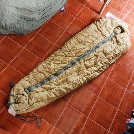 🇺🇲 US Military M-1949 Mountain Sleeping Bags - Feather ถุงนอนทหารสหรัฐ USA Military 🇺🇲 Made in USA 🇺🇲 ช่วง ปีช่วง70s-80s ถุงเบามากขนนก