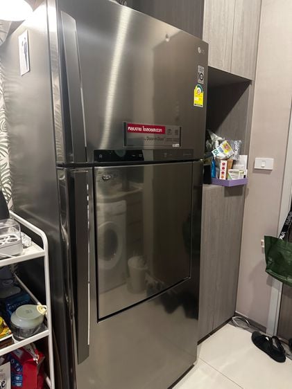 ตู้เย็น LG ขนาด 18.1 คิว รุ่น GN-A702HLHU (Door-in-Door)