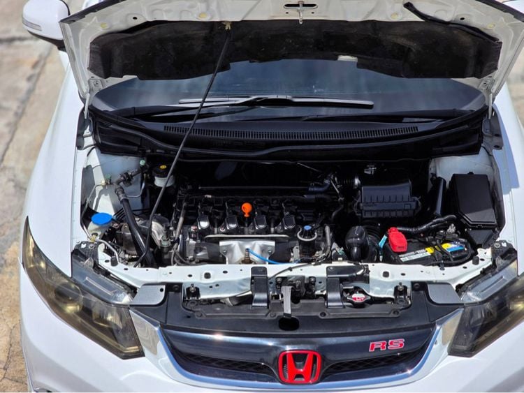 Honda Civic 2013 1.8 Modulo Sedan เบนซิน ไม่ติดแก๊ส เกียร์อัตโนมัติ ขาว รูปที่ 3