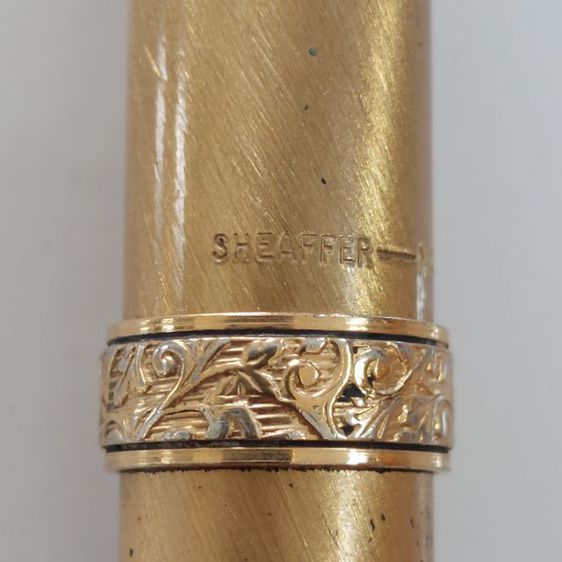 ปากกาเชฟเฟอร์ด้านสีทองหัวทอง14kมีร่องลอยการใช้มาแล้วค่ะปลอกปากกามีถลอกแต่ไม่มีบุบค่ะ รูปที่ 7