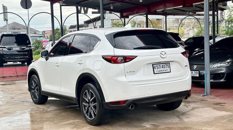 Mazda CX-5 2018 2.0 SP Sedan เบนซิน ไม่ติดแก๊ส เกียร์อัตโนมัติ ขาว รูปที่ 3