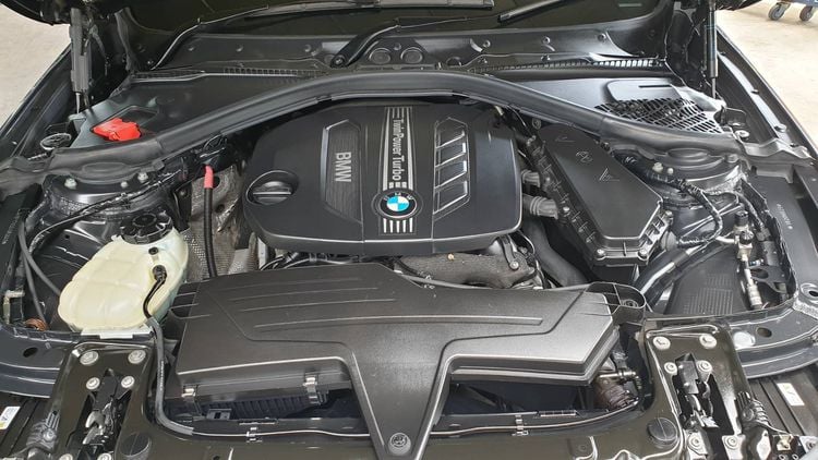 BMW Series 3 2013 320d Sedan เบนซิน ไม่ติดแก๊ส เกียร์อัตโนมัติ เทา รูปที่ 4