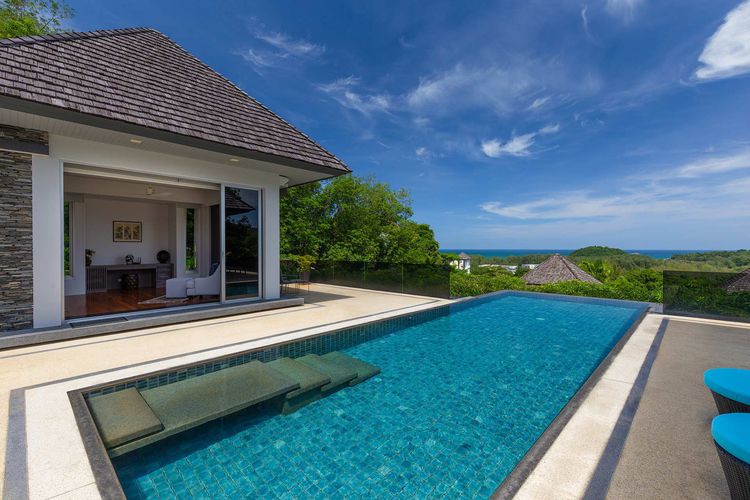 5 Bedroom Sea-View Villa For Sale Layan Beach ID.23LY5189 รูปที่ 3