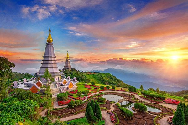 รถเช่าพร้อมคนขับเชียงใหม่ พาเที่ยวเชียงใหม่และต่างจังหวัด รูปที่ 2